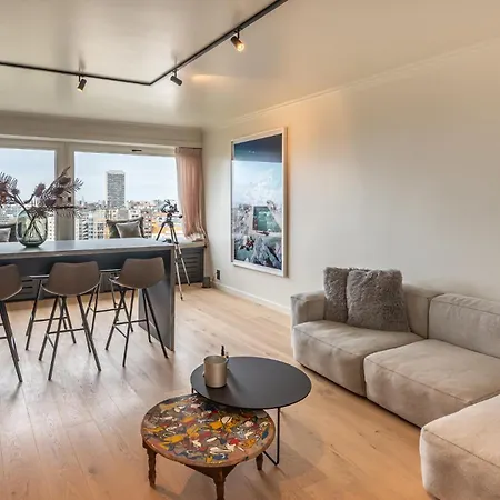 Stunning Views Over With Garage Lägenhet